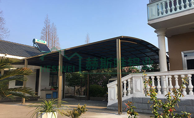 南通市啟東市王鮑鎮(zhèn)南海公路南200米車棚何先生