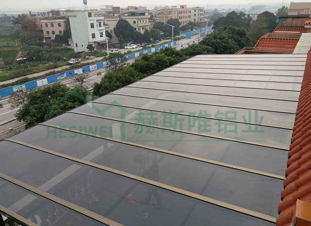 順德區(qū)陳村鎮(zhèn)石登線石州社區(qū)衛(wèi)生服務(wù)站石洲平康10街雨棚曾先生