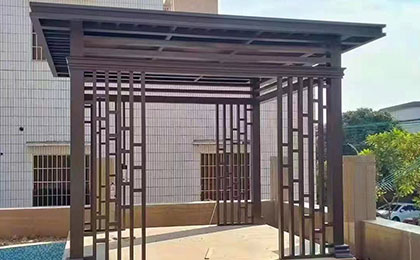 庭院中式?jīng)鐾? /></div>
<div id="ekqf0an" class=